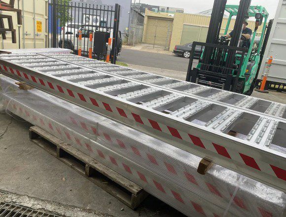 4.5T Rated 3.5m Aluminium Loadng Ramps - Serrated Heavy Duty Design - Image 5